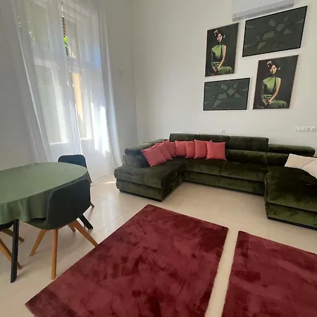 Appartement La Belle époque Downtown Debrecen, Historic ,boutique Stay, Private Salon Debrecen